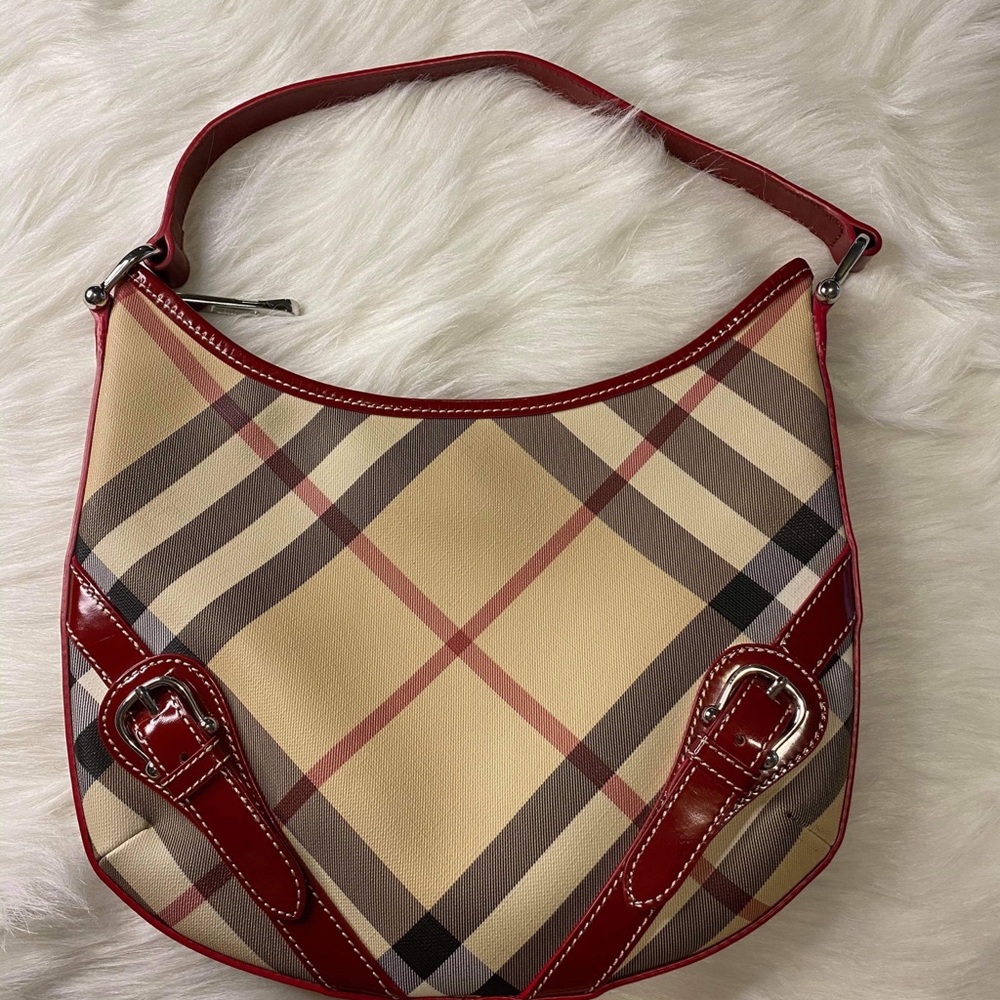 Burberry pre-loved bag